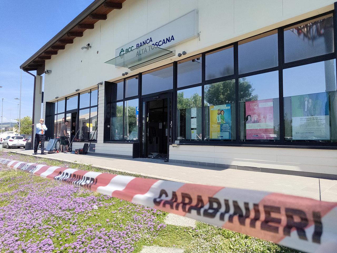 
	Lo sportello preso di mira a Montemurlo (foto Nucci)

