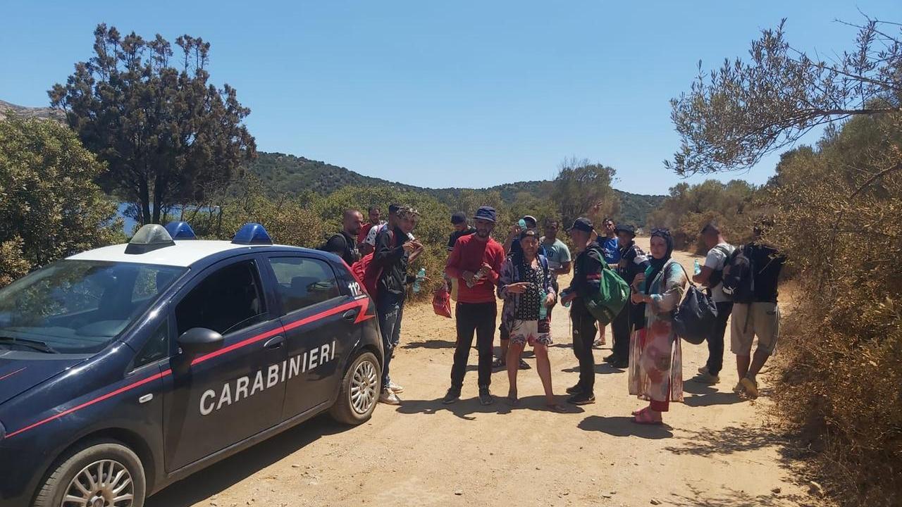 Migranti, 50 persone sbarcano nel Sud Sardegna