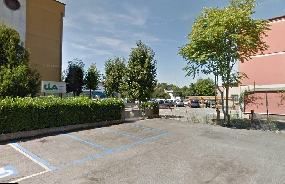 Giovane donna aggredita, il direttore della Cia la salva: «Non potevo rimanere inerte sentendo quelle grida»