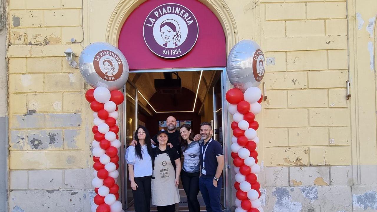 Sassari, inaugurata la Piadineria di piazza d’Italia: darà lavoro a 8 persone