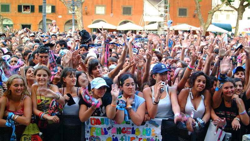Un concerto in piazza Napoleone