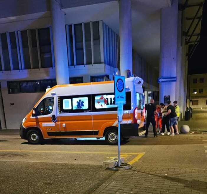 Donna presa a botte per la strada: violenza a Pontelagoscuro
