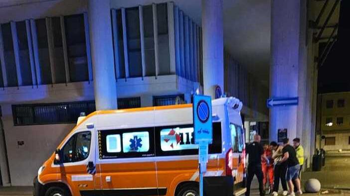 Donna presa a botte per la strada: violenza a Pontelagoscuro