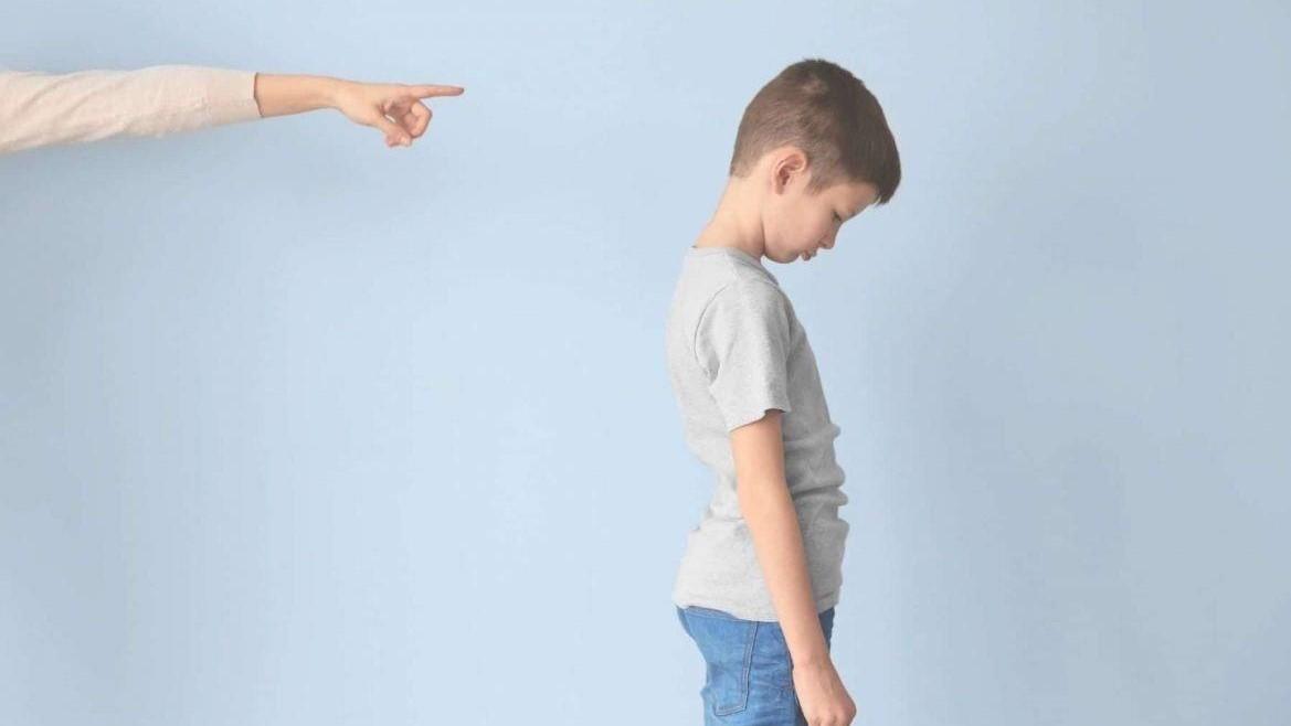 Sassari, i maltrattamenti al suo bambino erano solo fantasie: assolta una mamma