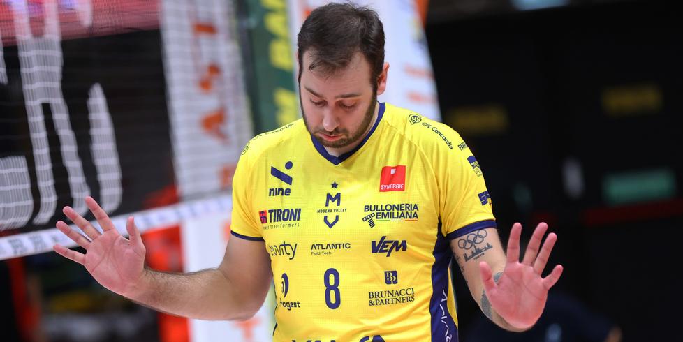 Modena-De Cecco, futuro incerto: possibile taglio del palleggiatore argentino