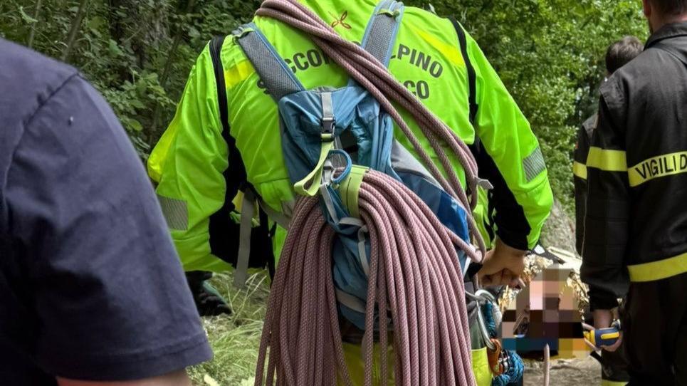 Scivola lungo il sentiero della Pietra di Bismantova: ferita una donna di Formigine