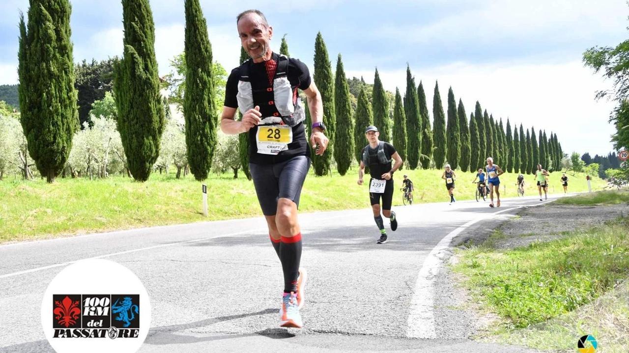 Marco Spina il re delle sfide estreme «A 65 anni ho corso 100 km in 9 ore»