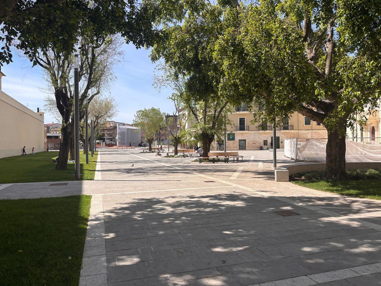 Piazza Manno pedonale o no: la maggioranza è a un bivio