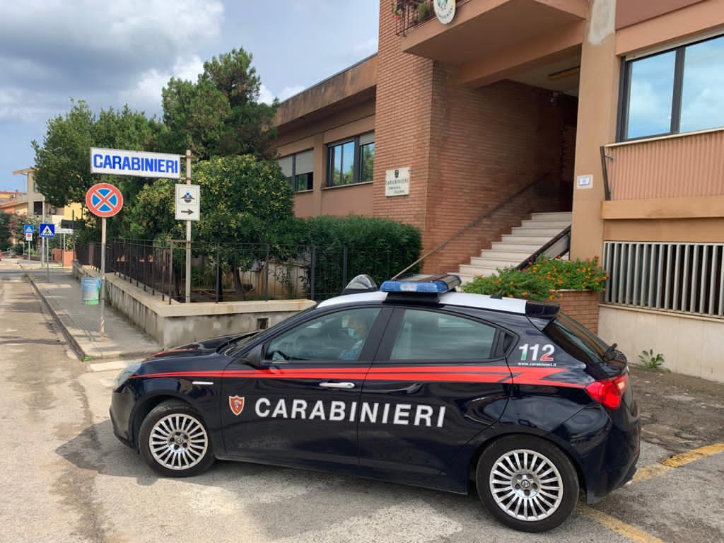 
	Porto Torres, la caserma dei carabinieri

