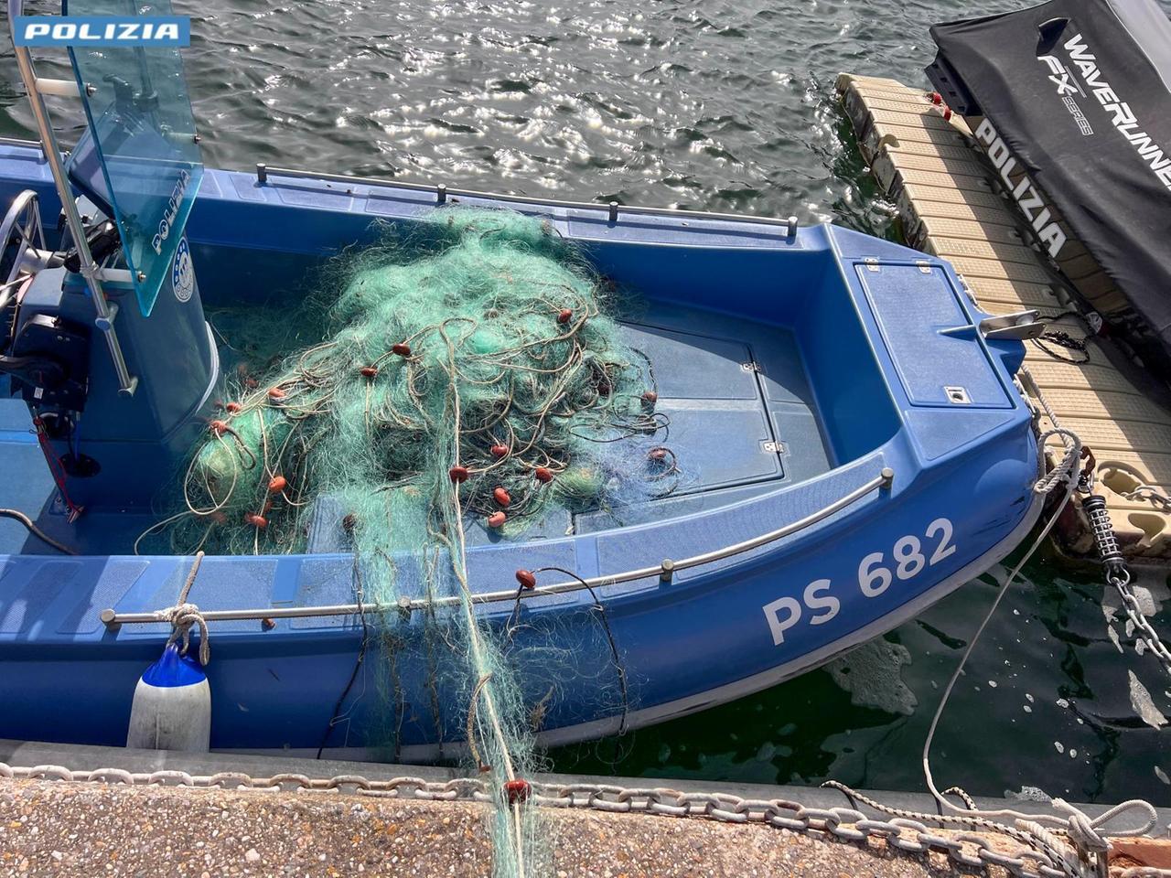 Scoperte quindici reti da pesca abusive nell’Area Marina Protetta