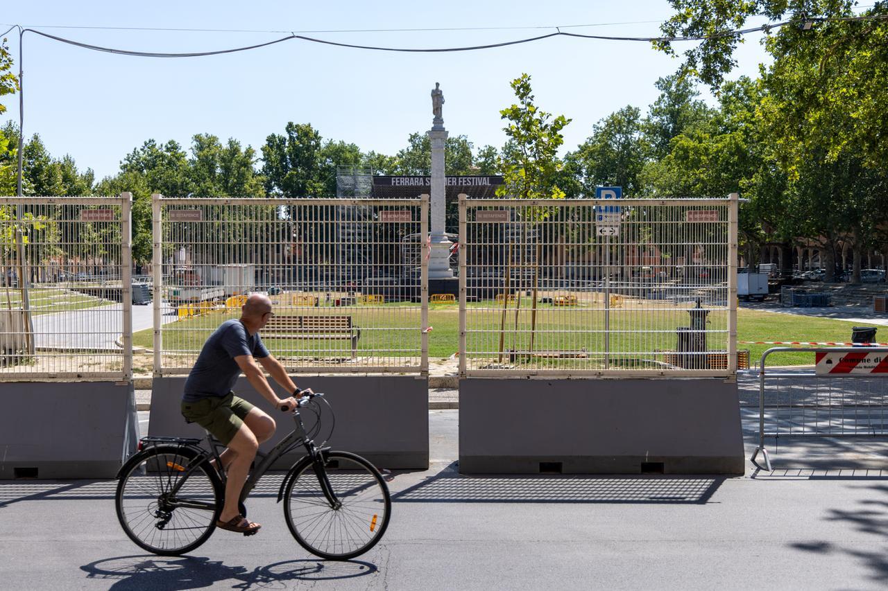 Ferrara Summer Festival 2025. Divieti nella zona di piazza Ariostea dal 4 giugno