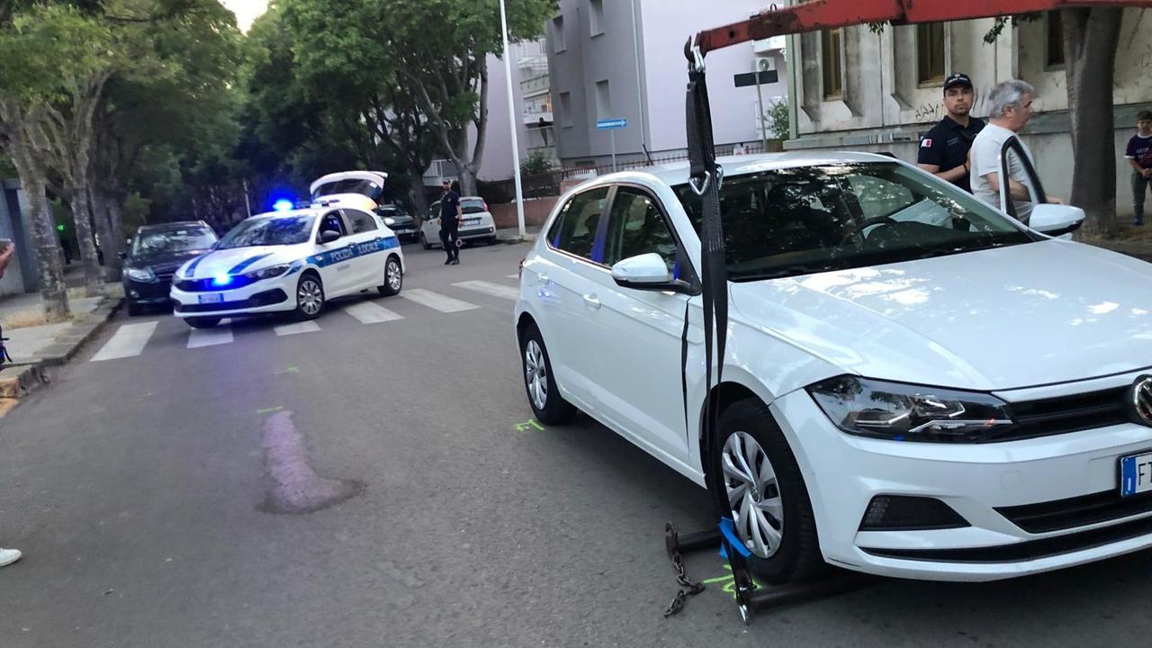 Travolta da un’auto: ragazza grave in ospedale