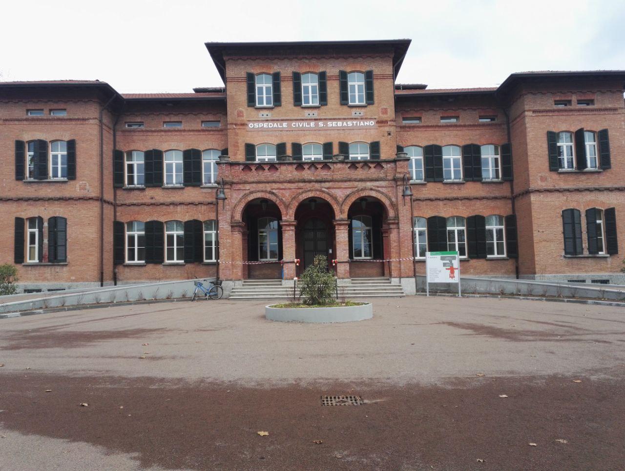Paziente dà in escandescenza e gli trovano armi da scasso: denunciato