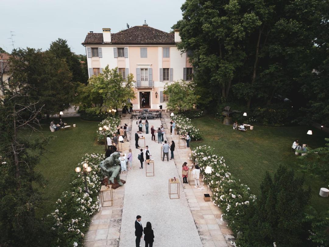 La magia di Villa Manfredini tra passato e futuro: ora aperta agli eventi la dimora dove dormì Fellini