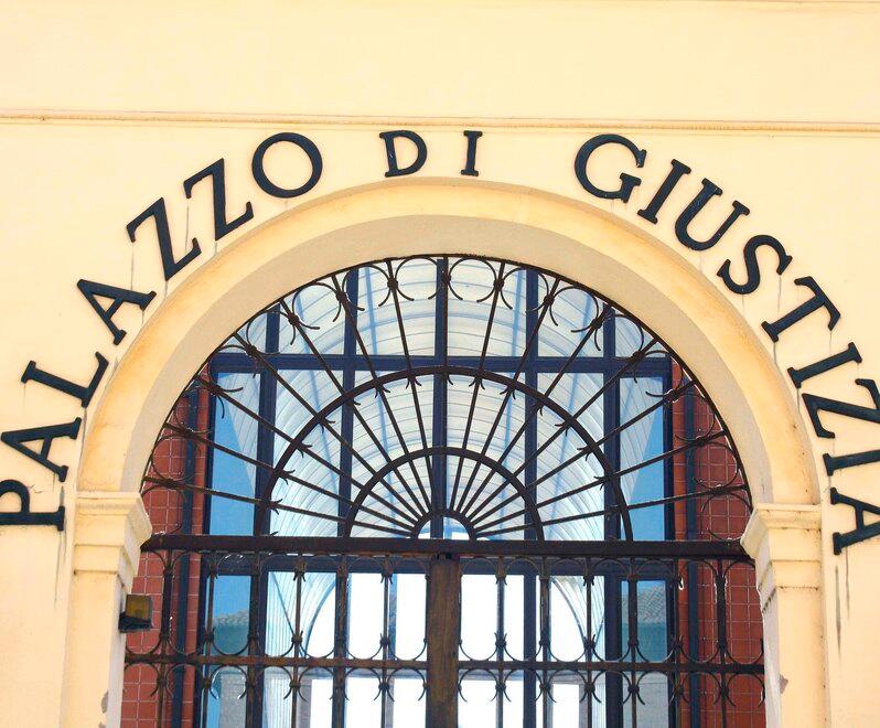 Ferrara bene e violenta. Stangata per l’aguzzino