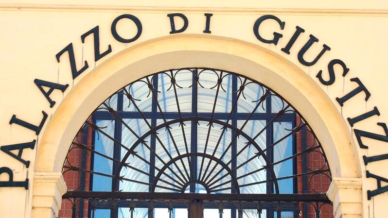 Ferrara bene e violenta. Stangata per l’aguzzino