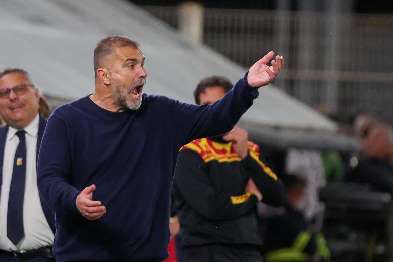 
	Luca D'Angelo, tecnico dello Spezia, &egrave; nel mirino del Modena e dell'Empoli

