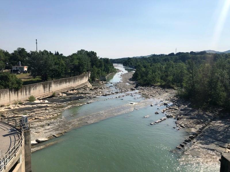 Castellarano, visita alla traversa sul Secchia: come nasce l’energia pulita dall’acqua