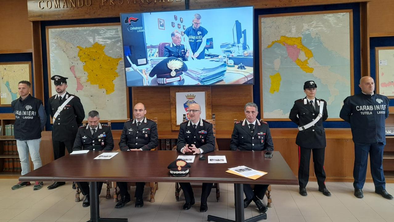 La conferenza stampa dei carabinieri