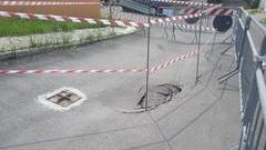 Allarme a Tempio: una voragine in via Luigino Cossu