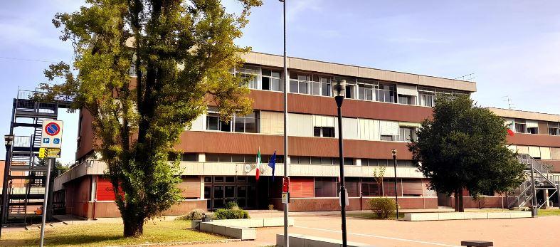 Con l’accorpamento delle scuole via il nome di Secchi: è polemica