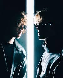 Fotografia Europea saluta il pubblico con un weekend di eventi e il live degli Ofenbach