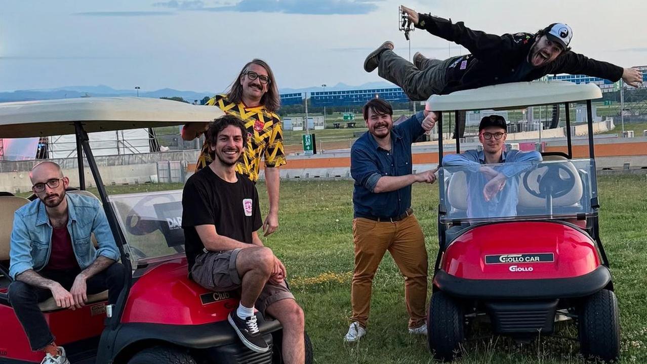 Domani è il giorno dei Pinguini Tattici Nucleari. Cosa sapere su divieti, strade chiuse e parcheggi