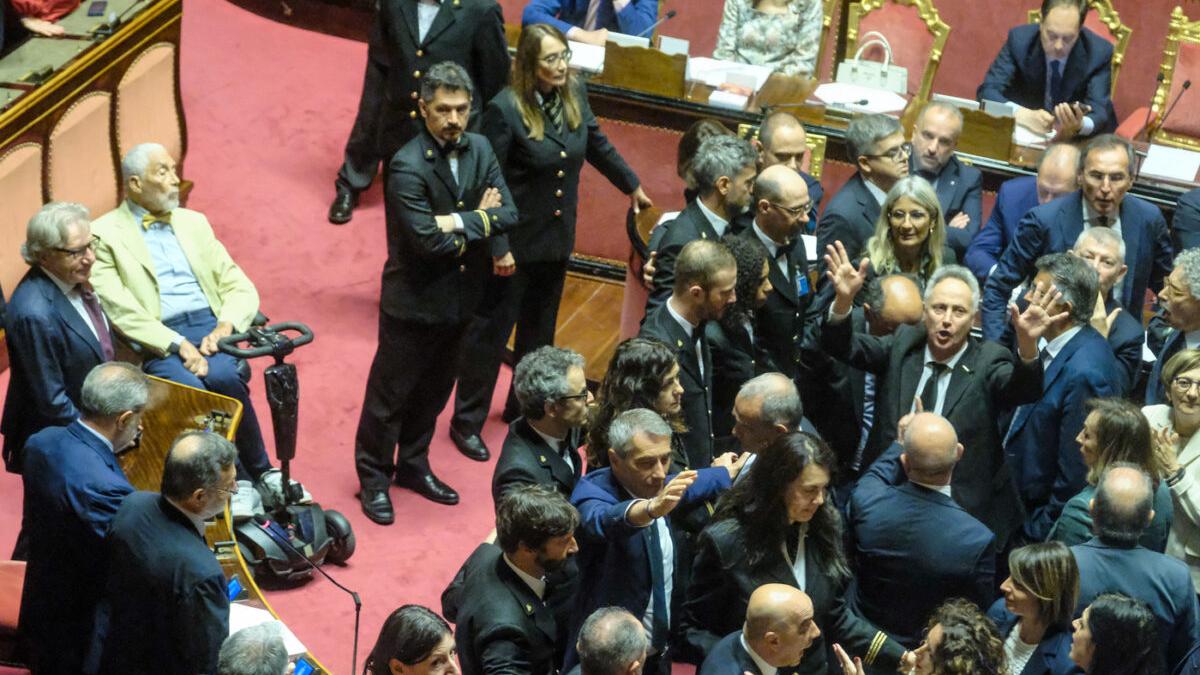 Decreto sicurezza, quali sono i 14 nuovi reati e cosa si rischia