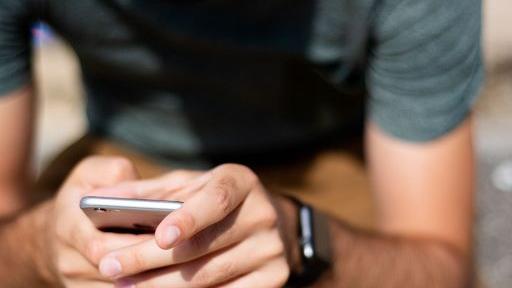 Il giovane ha inviato 8mila messaggi in 4 mesi