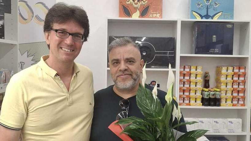 Fumetti, giochi, comics e collezioni: a Livorno nel nuovo regno gestito dall’ex idraulico Valerio