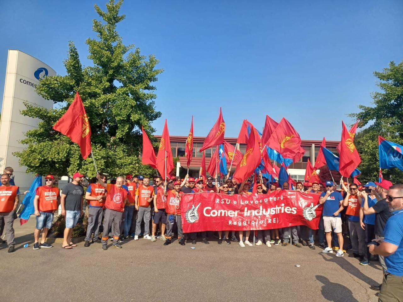 Sciopero alla Comer Industries. I sindacati: «Assegni milionari agli azionisti dopo un 2024 segnato da cassa integrazione»
