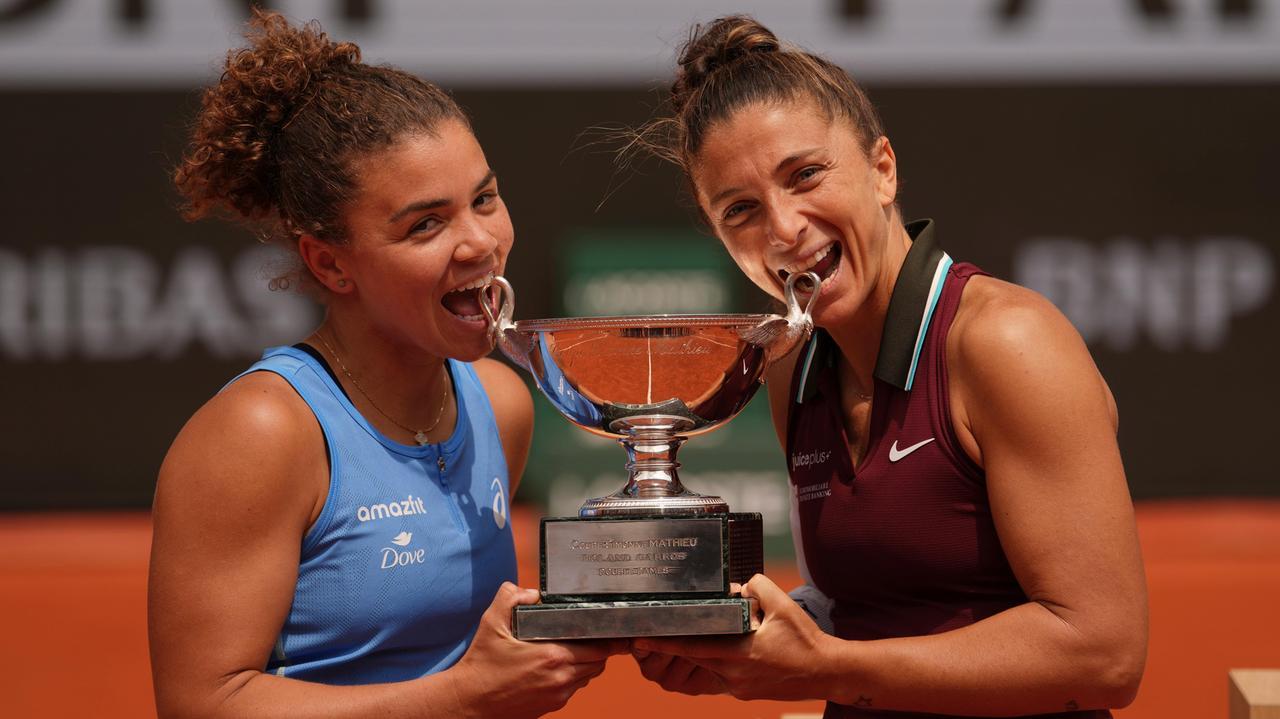 Jasmine Paolini e Sara Errani vincono nel doppio al Roland Garros ed entrano nella storia