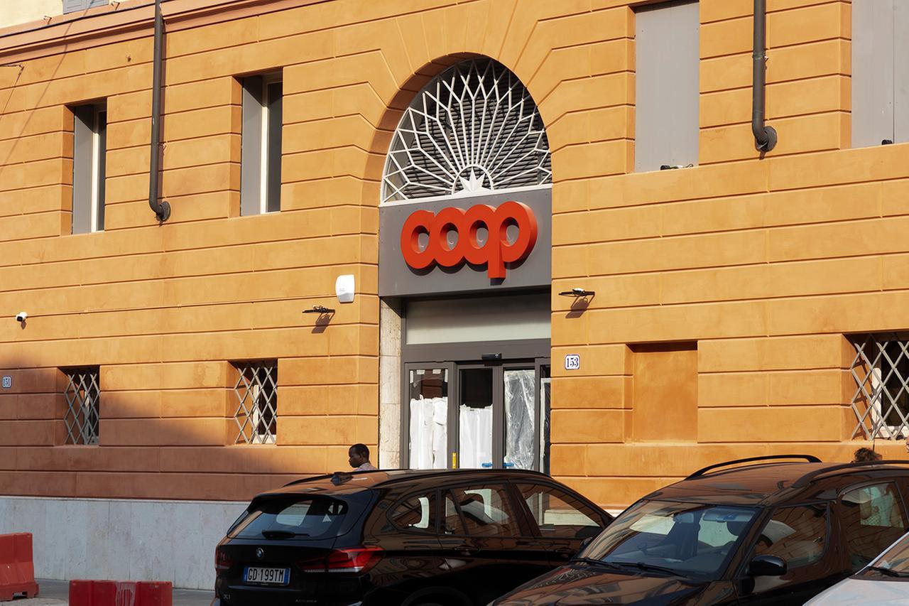 
	La nuova Coop in corso Canalchiaro

