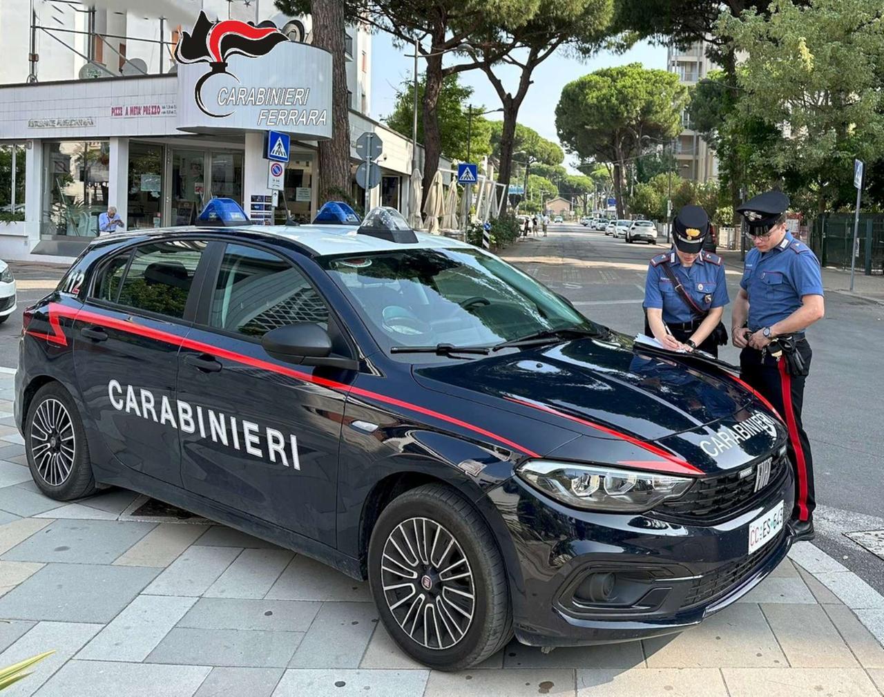 Furto e aggressione al bazar di Lido Estensi. Fermata la banda in fuga