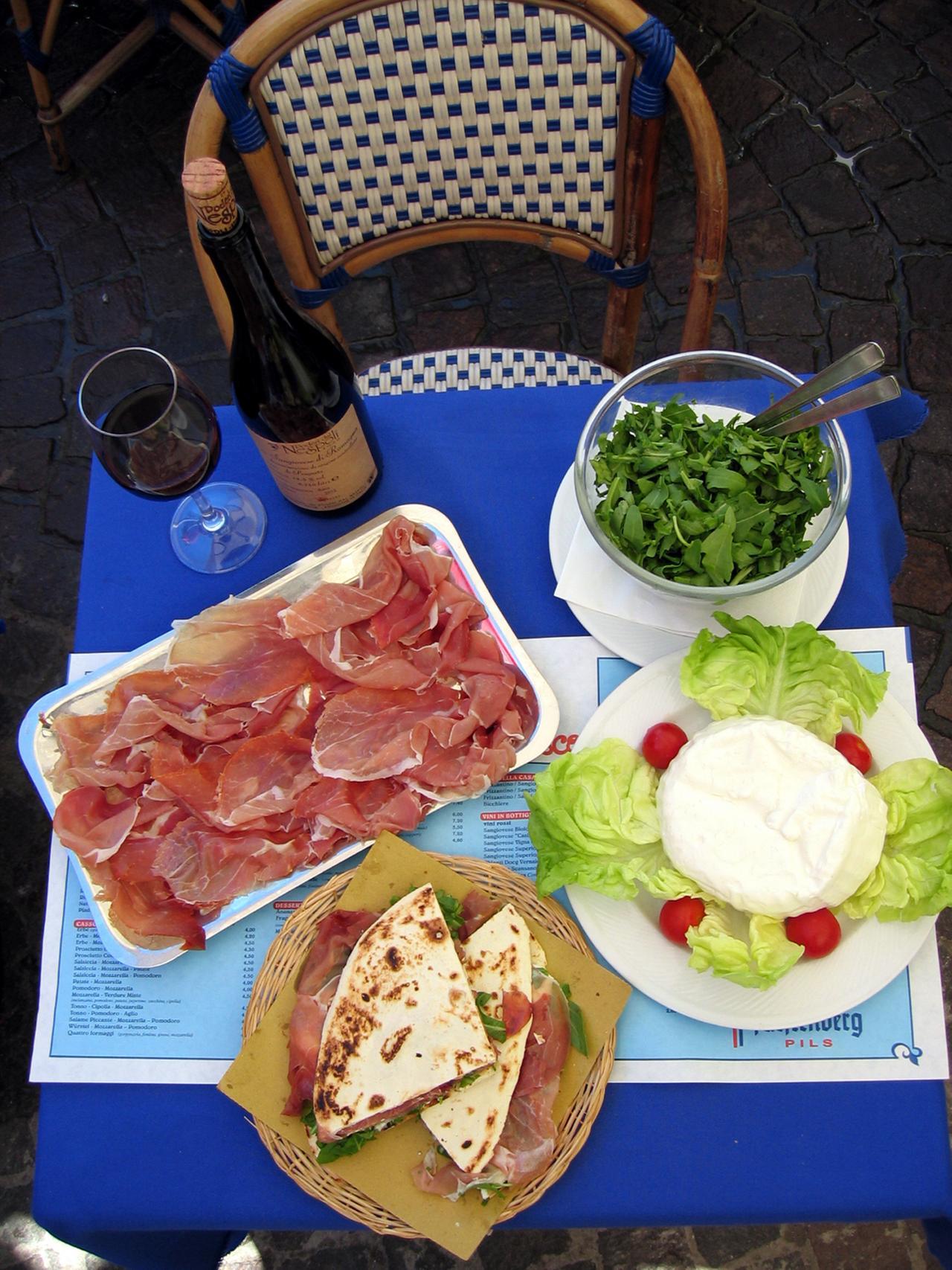 Lo sapevi che esistono due tipi di piadina IGP? Scoprili e prova la ricetta