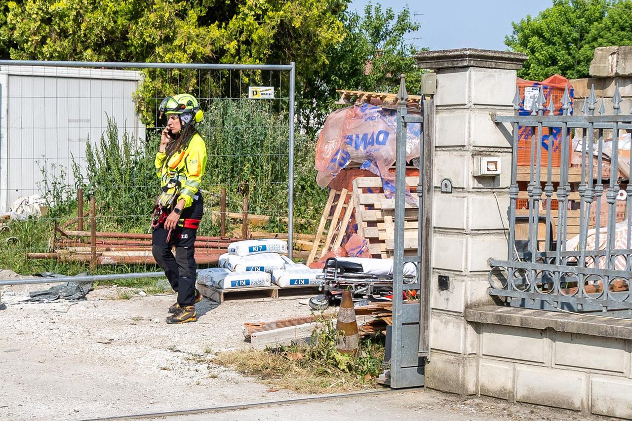 Incidente sul lavoro a Dosso. Cade dall’impalcatura e si schianta a terra