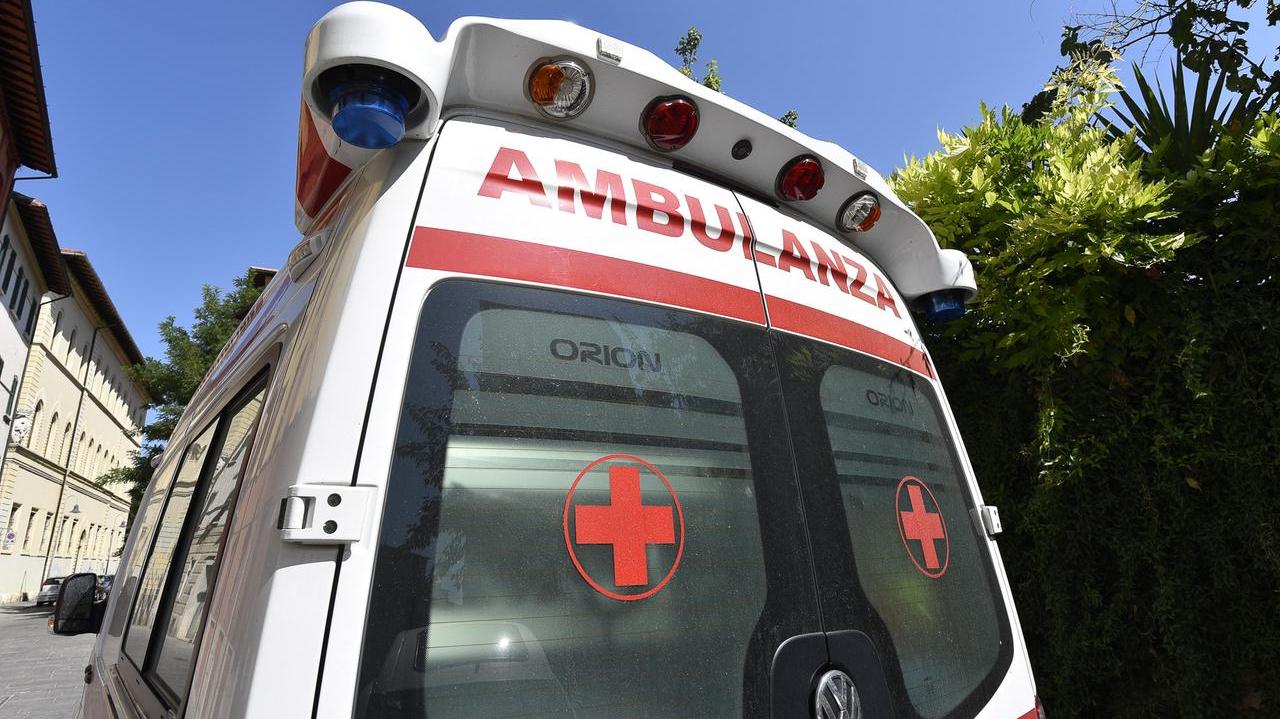 Un'ambulanza della Croce rossa italiana (foto d'archivio)