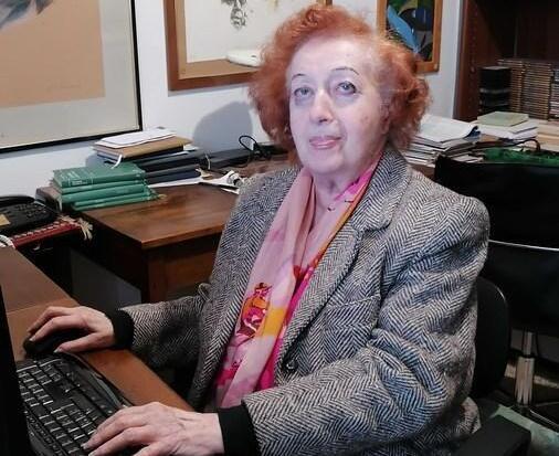 
	Vania Partilora

