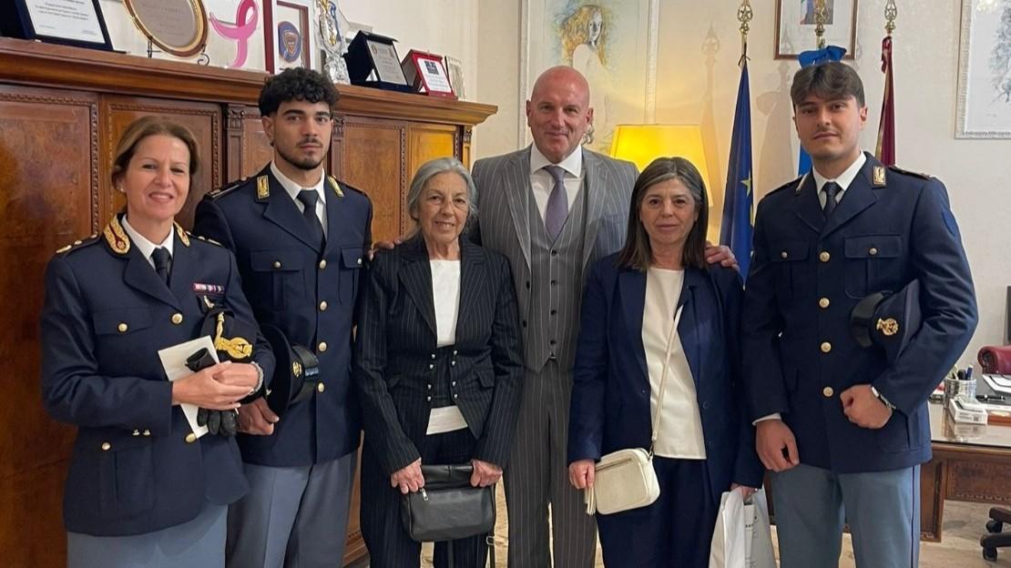 Anziana scompare lasciando i farmaci salvavita: fermata sul traghetto per la Sardegna: «Voleva solo rivedere il mare»