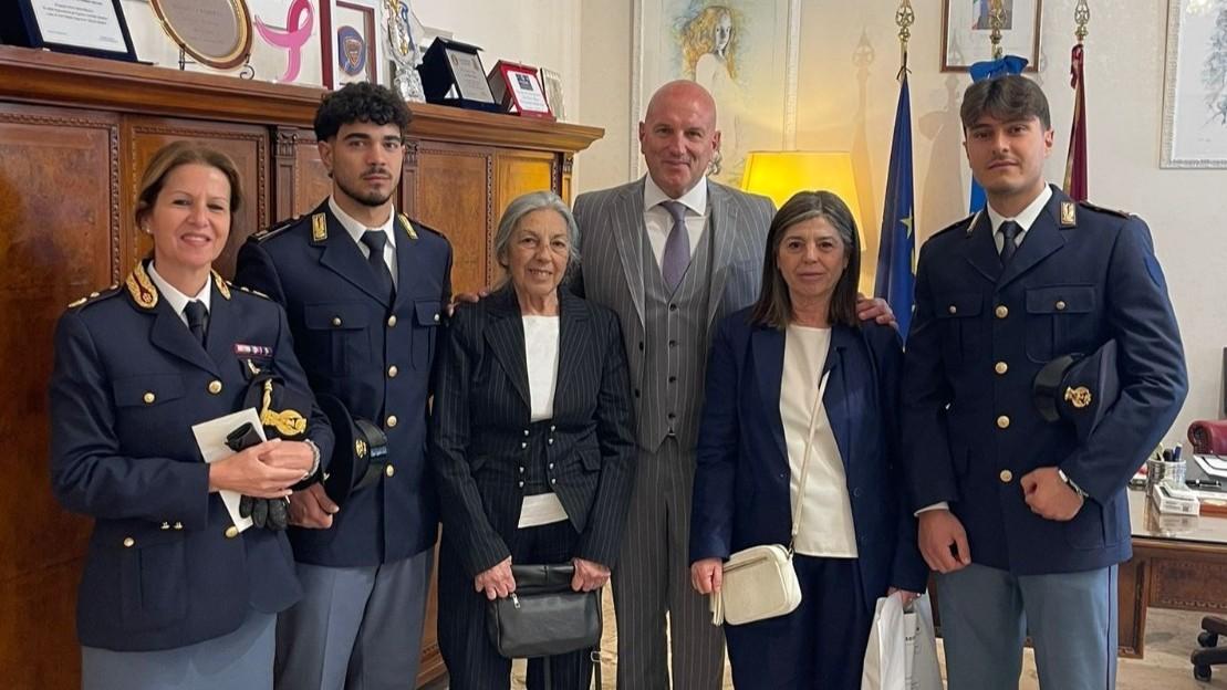 Anziana scompare lasciando i farmaci salvavita: fermata sul traghetto per la Sardegna: «Voleva solo rivedere il mare»