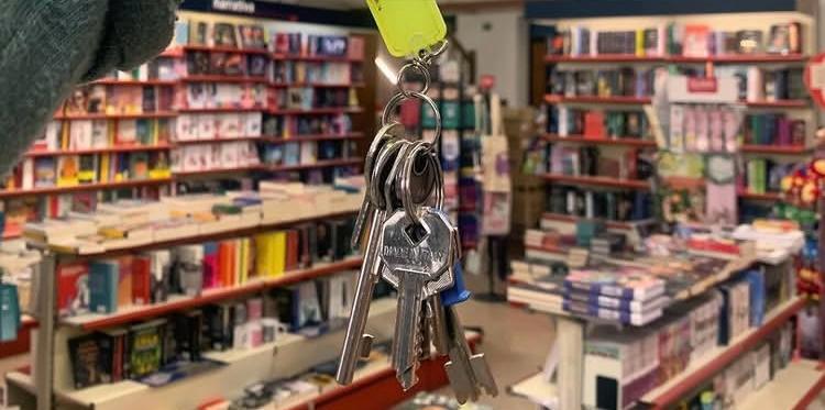 
	La libreria Giunti, in via Emilia centro, chiude

