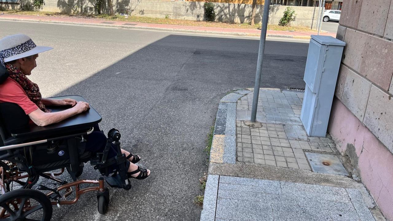 Barriere architettoniche, viaggio a ostacoli in città