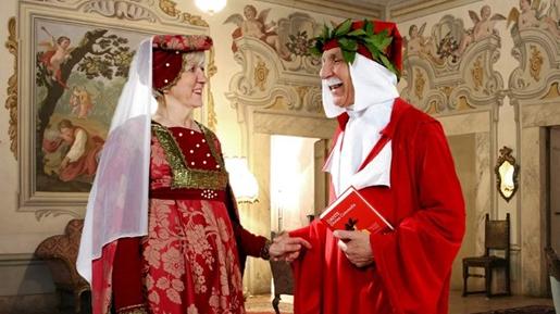 Due vestiti del negozio di via Carteria