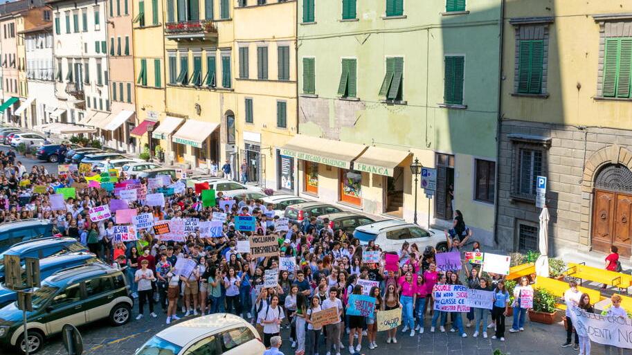 La protesta degli studenti nel giugno 2022 (foto Nucci)