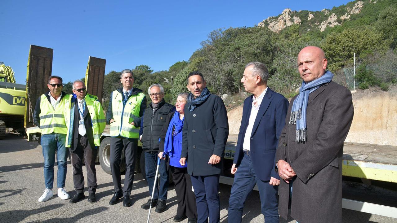 L' assessore Antonio Piu insieme all'Anas nel cantiere di Monte Pino 