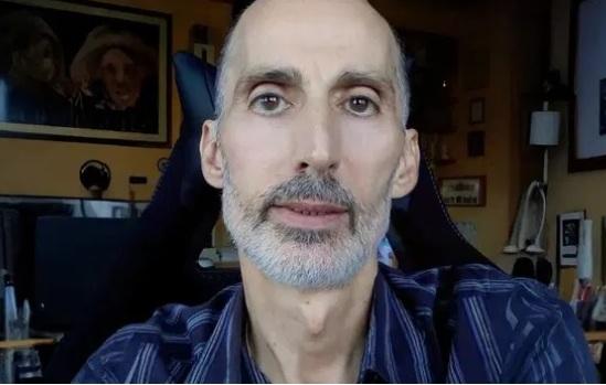 
	Daniele Pieroni 63 anni, poeta e&nbsp;scrittore, primo toscano ad aver avuto accesso al suicidio medicalmente assistito dopo l&rsquo;approvazione della legge

