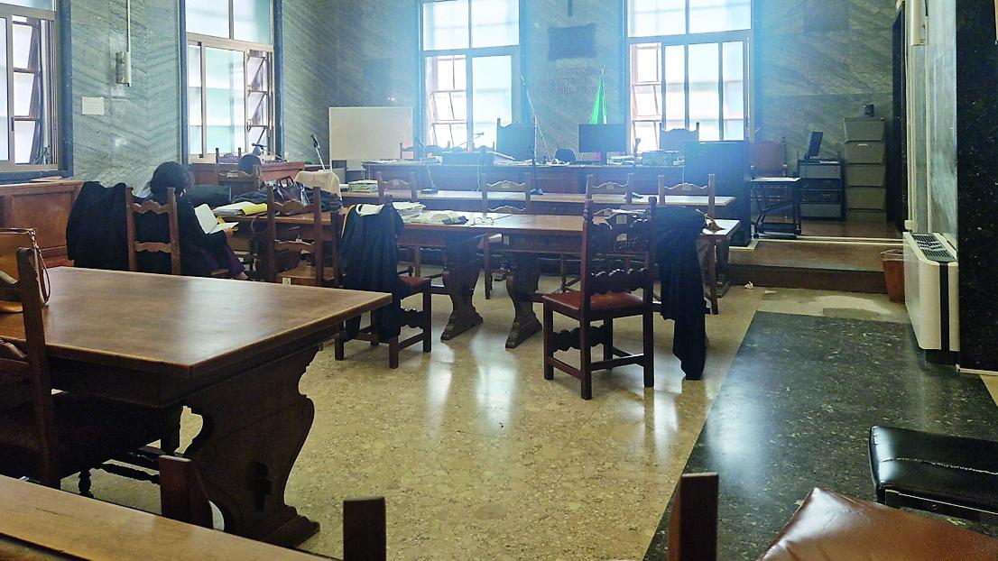 Insulti, minacce e percosse alla moglie: condannato il marito
