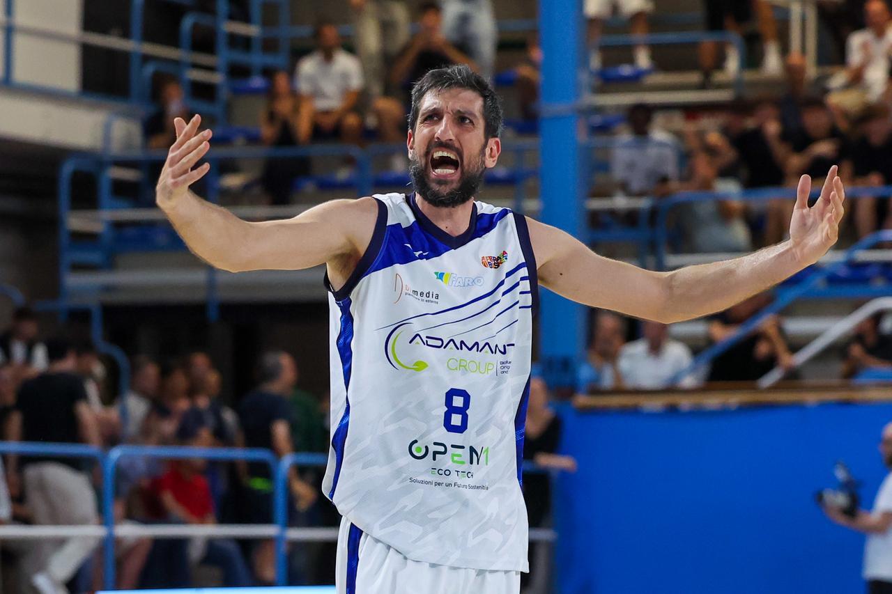 Capitan Drigo saluta Adamant e Ferrara: «Missione compiuta, restano bei ricordi»