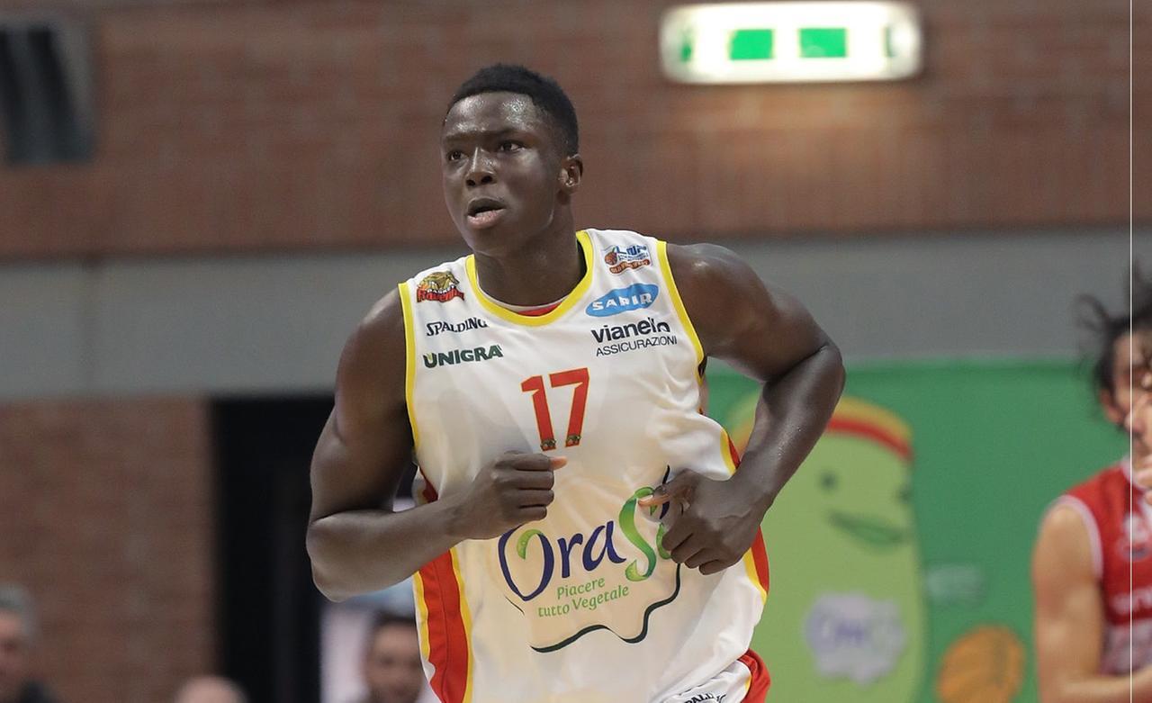 
	<strong>Fadilou Seck</strong>

