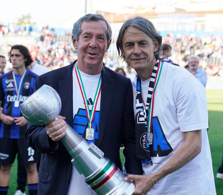 
	Alexander Knaster con Inzaghi

